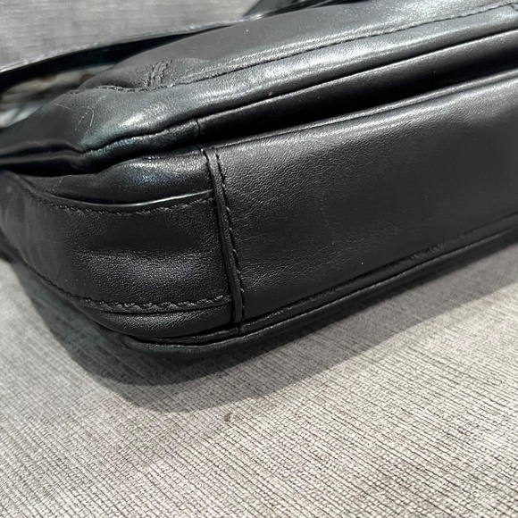 Vintage Coach Black Leather Shoulder Bag - Picture 6 of 13